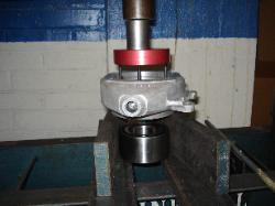 Van Diemen upright bearing press tool
