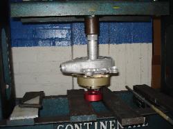 Van Diemen wheel hub press tool